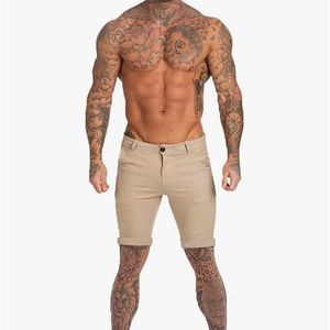 Fitted chino short